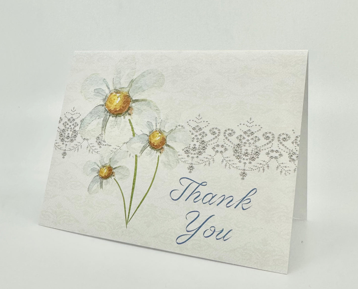 Trois Pâquerette Bouquet Tea Party Kit Ensemble