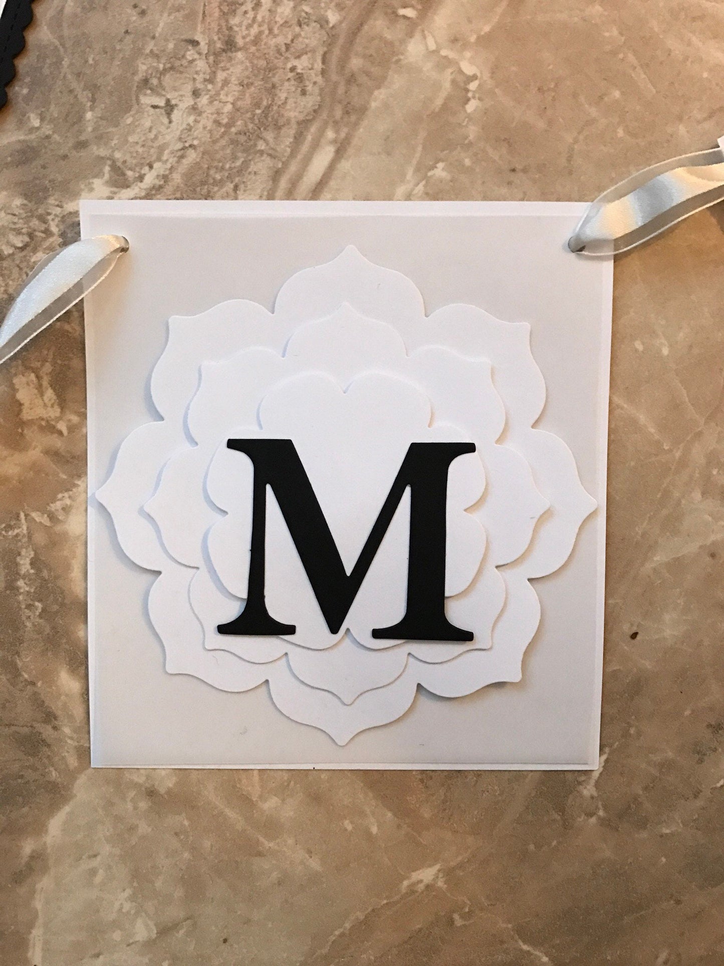 Mr & Mrs Banner / Floral Sign