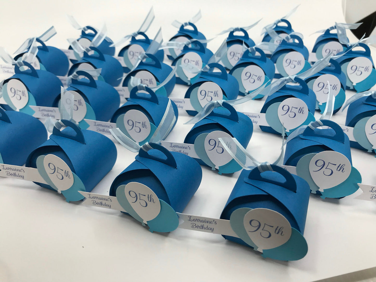Curvy Keepsake Party Favors