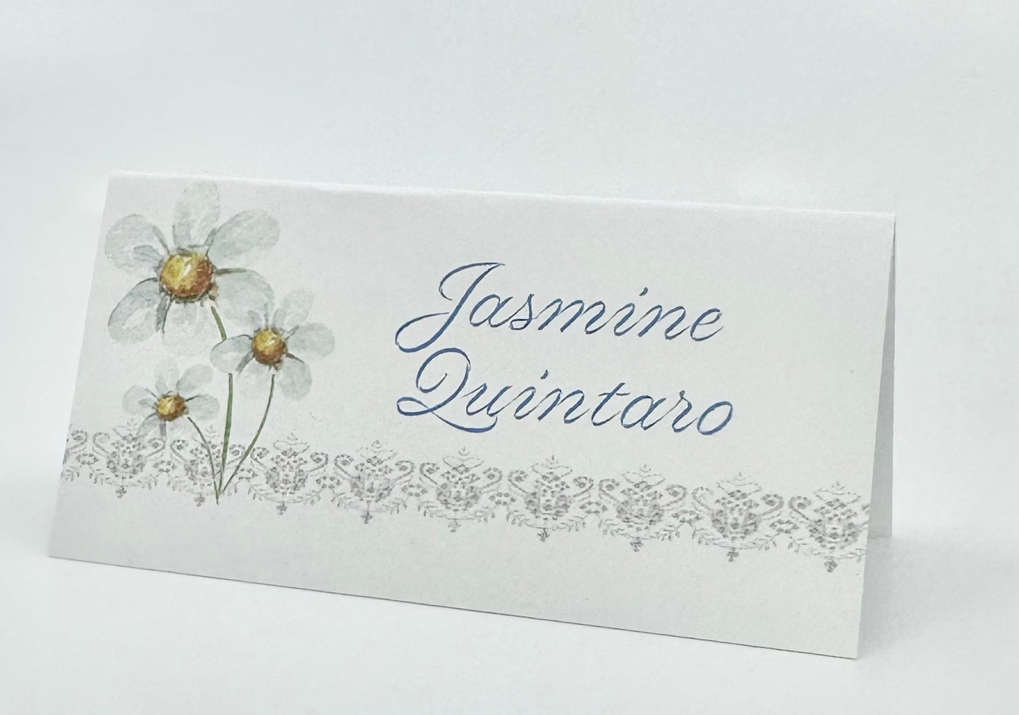 Trois Pâquerette Daisy Bouquet Tea Party Menu Bridal Baby Showers Birthdays